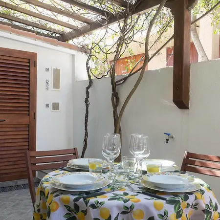 Welcomely - Terrace By The Sea - Apartmán *